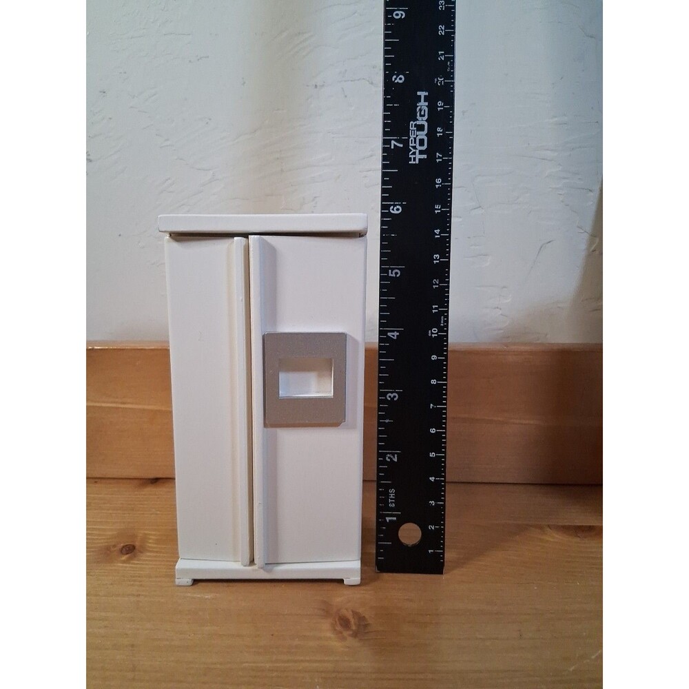 Dollhouse Miniature Modern White Refrigerator Freezer Upright Ice door 6"